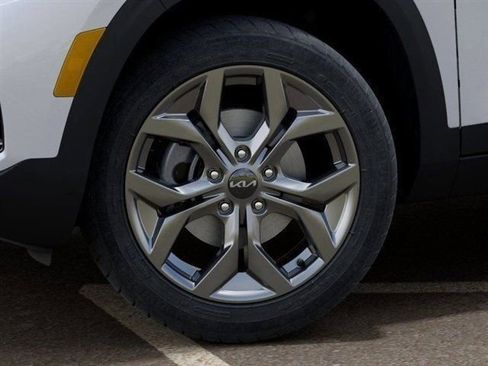 New 2026 Kia Seltos LX image 9