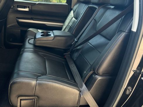 Used 2015 Toyota Tundra Limited w/ Limited Premium Package image 10