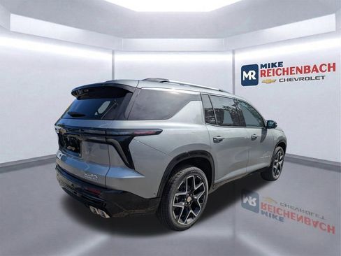 New 2026 Chevrolet Traverse High Country image 4