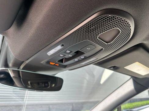 New 2026 Porsche Cayenne AWD/4WD image 33