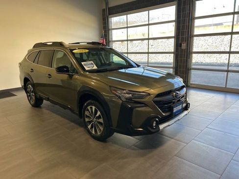 Used 2025 Subaru Outback Limited image 7
