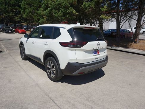 Used 2023 Nissan Rogue SV image 18