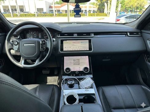 Used 2020 Land Rover Range Rover Velar S image 3