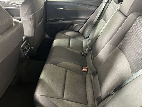Used 2025 Toyota Camry LE image 23