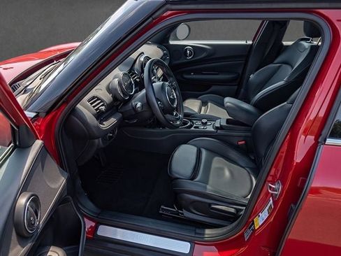 Used 2016 MINI Cooper Clubman FWD image 3