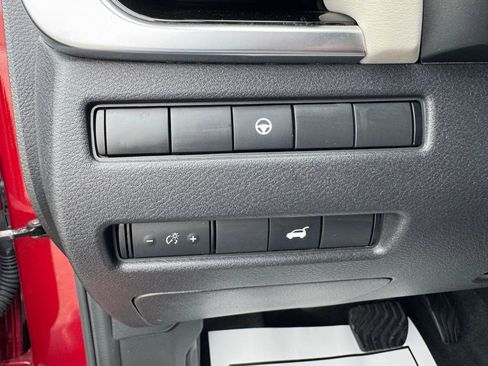 Used 2022 Nissan Rogue SL w/ SL Premium Package image 29