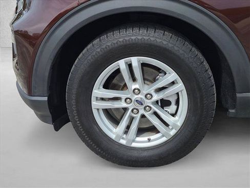 Used 2020 Ford Explorer XLT w/ Equipment Group 202A RWD image 21