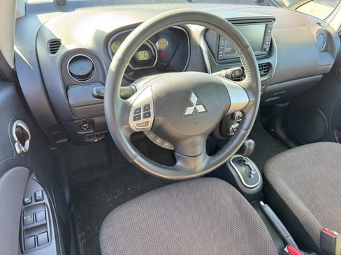 Used 2012 Mitsubishi i image 19