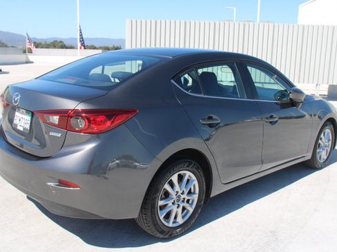 Used 2016 MAZDA MAZDA3 i Sport w/ Preferred Equipment Package FWD image 3