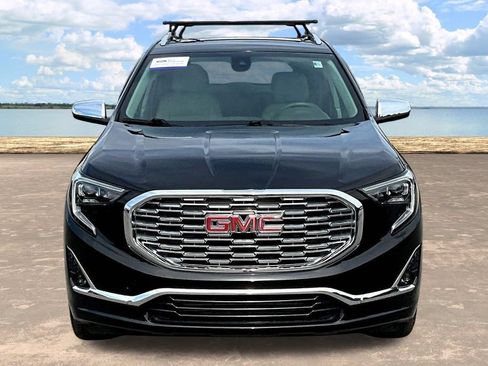 Used 2018 GMC Terrain Denali w/ Comfort Package AWD/4WD image 2