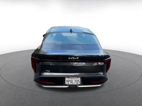 Used 2025 Kia K4 LXS image 12