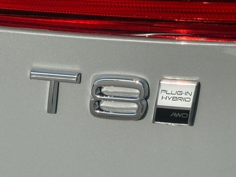 New 2026 Volvo XC60 T8 Ultra w/ Protection Package Premier image 8
