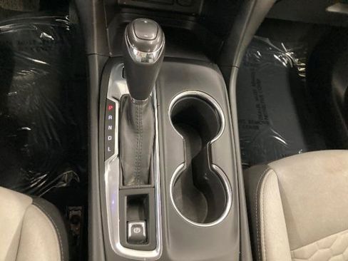 Used 2019 Chevrolet Equinox LT AWD/4WD image 16