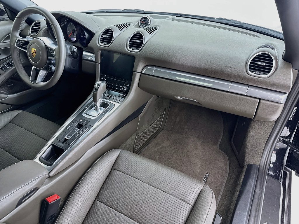 Certified 2022 Porsche 718 Boxster S RWD image 26