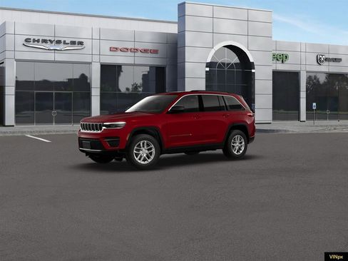 New 2026 Jeep Grand Cherokee Laredo X image 2