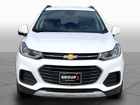 Used 2022 Chevrolet Trax LT w/ LT Convenience Package AWD/4WD image 4