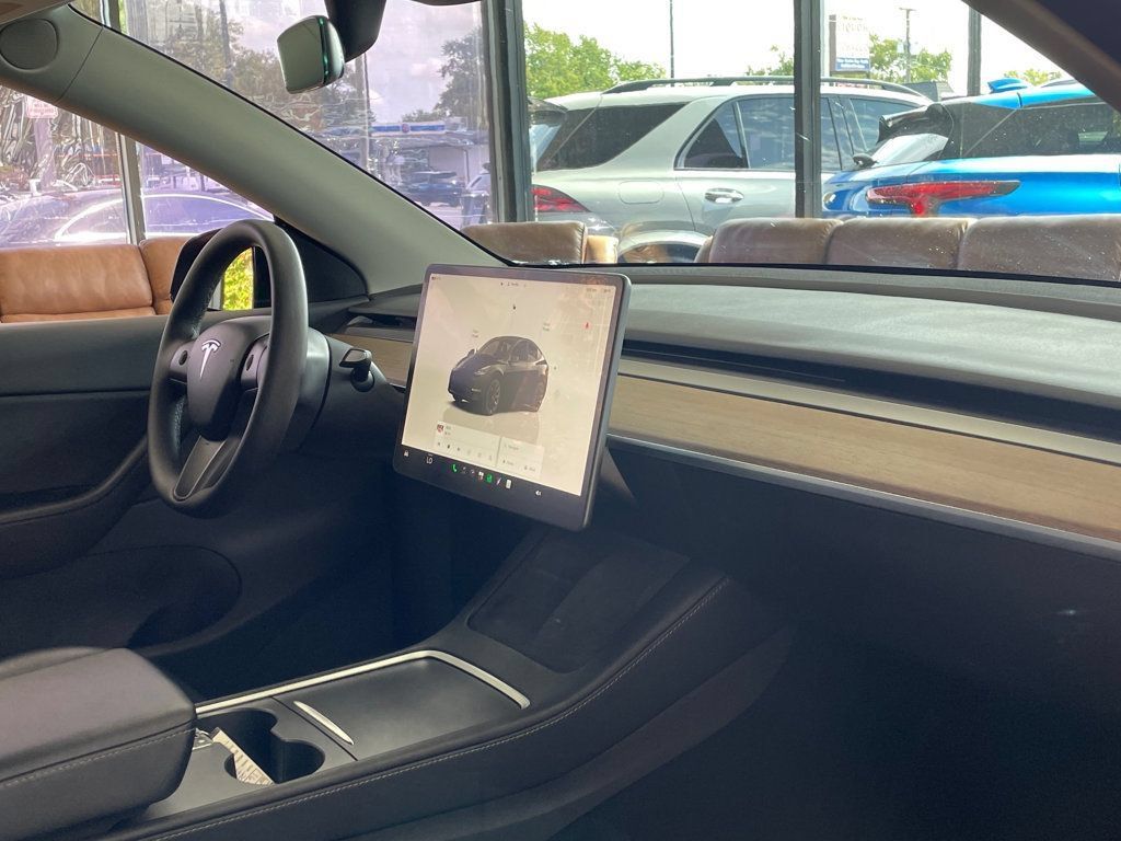 Used 2022 Tesla Model Y Performance AWD/4WD image 24