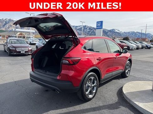 Used 2025 Ford Escape ST-Line image 31