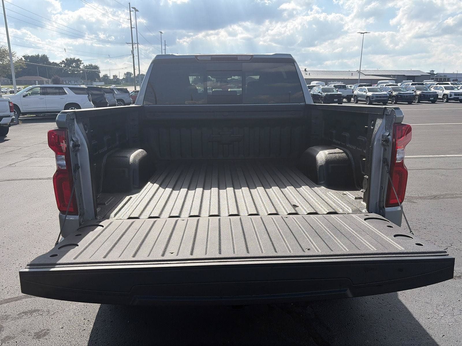 New 2026 Chevrolet Silverado 1500 RST w/ All Star Edition Plus AWD/4WD image 5