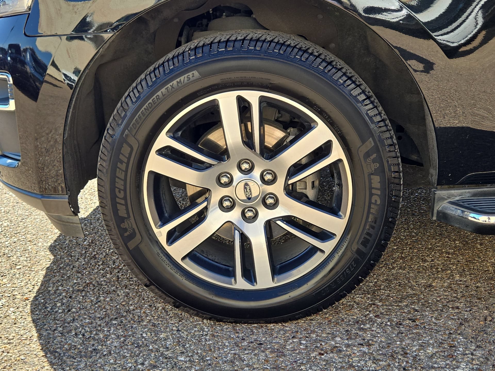 Used 2022 Ford Expedition Limited RWD image 11