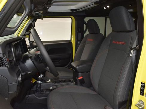 Used 2024 Jeep Wrangler Unlimited Rubicon image 9