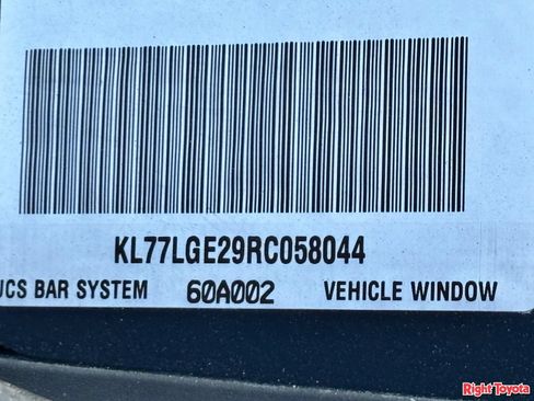 Used 2024 Chevrolet Trax RS w/ Driver Confidence Package FWD image 31