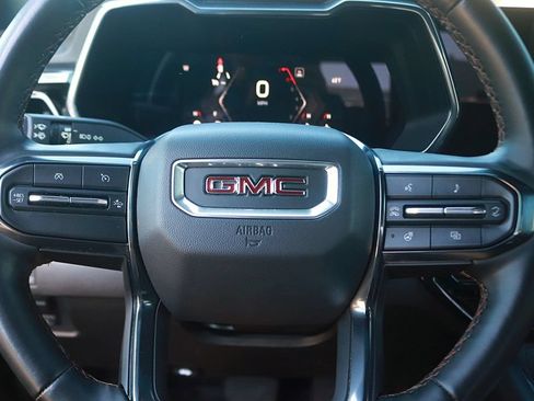 Used 2023 GMC Canyon AT4 w/ AT4 Premium Package AWD/4WD image 17
