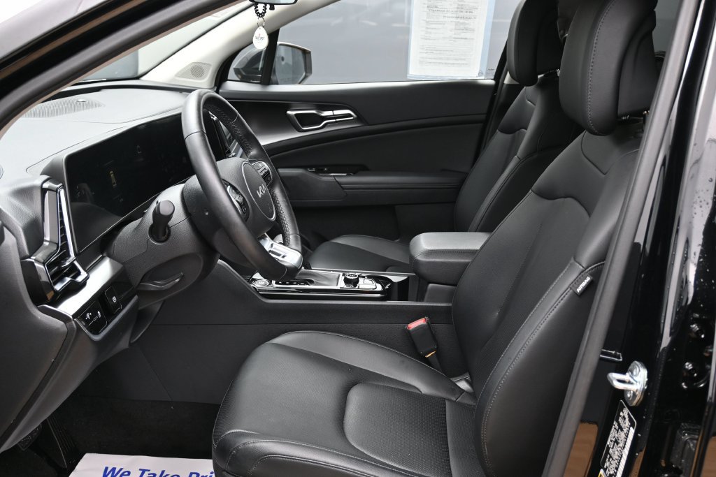 Used 2023 Kia Sportage EX AWD/4WD image 14