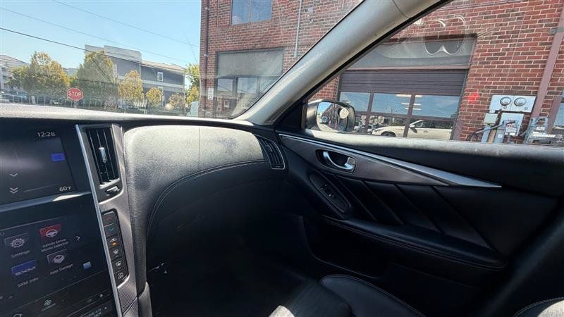 Used 2019 INFINITI Q50 Signature Edition w/ Cargo Package (L96) RWD image 38