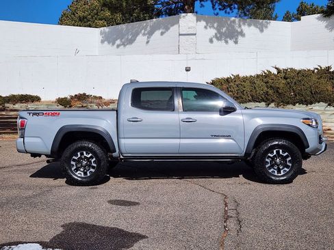 Used 2020 Toyota Tacoma TRD Off-Road w/ Technology Package image 2