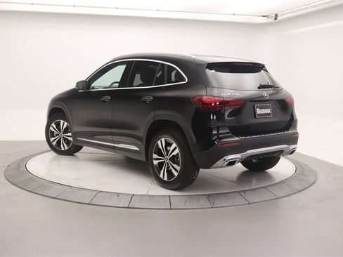 New 2026 Mercedes-Benz GLA 250 image 2