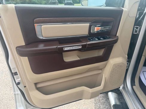 Used 2017 RAM 2500 Laramie w/ Snow Chief Group AWD/4WD image 14