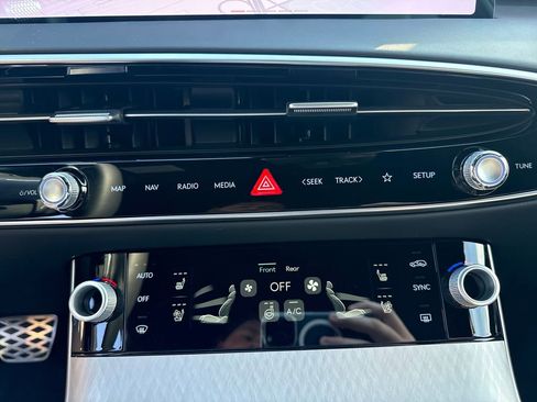 New 2026 Genesis GV70 2.5T Sport Prestige AWD/4WD image 20