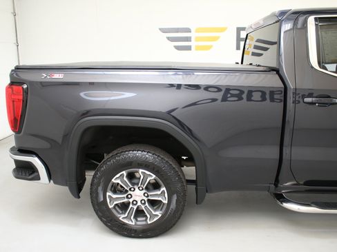 Used 2023 GMC Sierra 1500 SLE AWD/4WD image 11