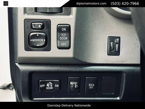 Used 2013 Toyota Tundra 4x4 Double Cab image 31