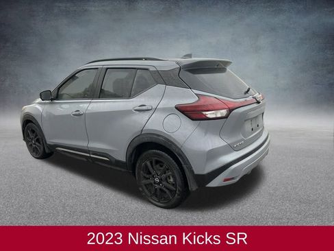 Used 2023 Nissan Kicks SR image 3