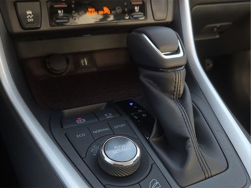 New 2025 Toyota RAV4 Limited image 26