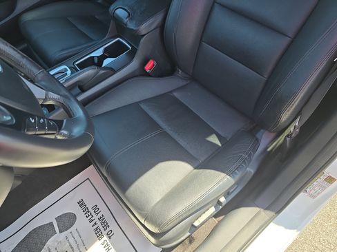 Used 2013 Honda Crosstour EX-L image 14