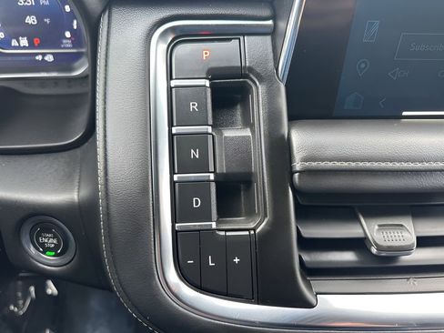 Used 2022 Chevrolet Suburban LT image 20