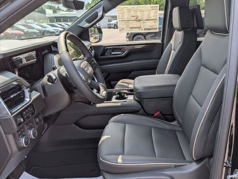 New 2026 GMC Yukon XL Elevation w/ Elevation Premium Package AWD/4WD image 11