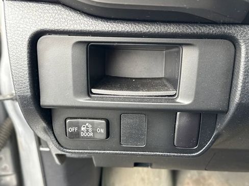 Used 2017 Toyota Tacoma SR5 w/ Tow Package image 30