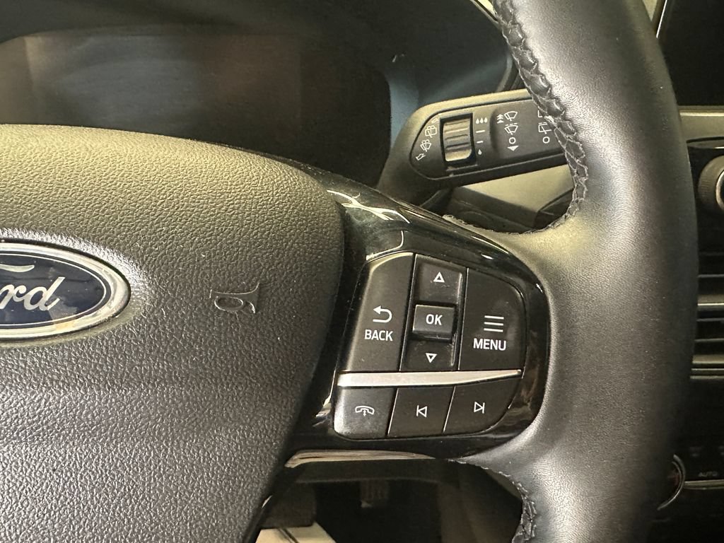 Used 2025 Ford Escape Active w/ Cold Weather Package AWD/4WD image 12