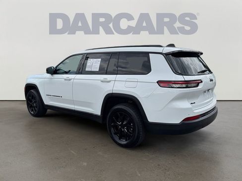 Used 2024 Jeep Grand Cherokee L Laredo AWD/4WD image 5