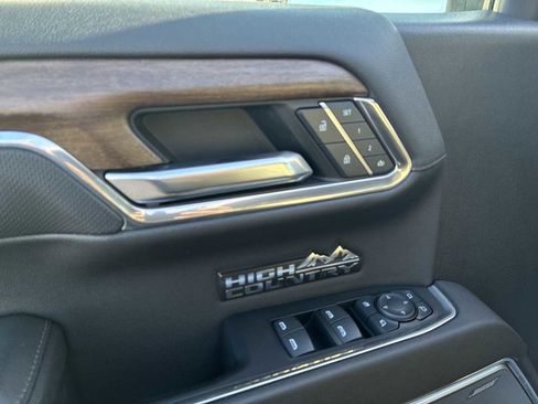 Used 2023 Chevrolet Silverado 1500 High Country image 29