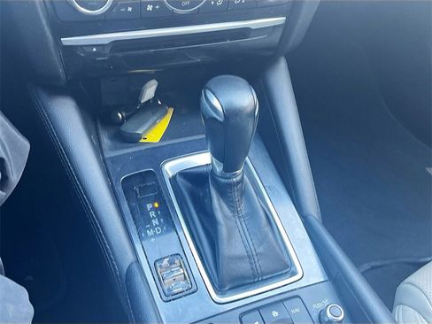 Used 2017 MAZDA MAZDA6 Touring image 16