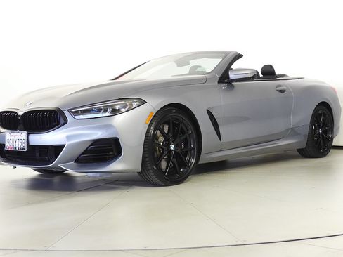Used 2024 BMW 840i Convertible w/ Comfort Seating Package RWD image 2