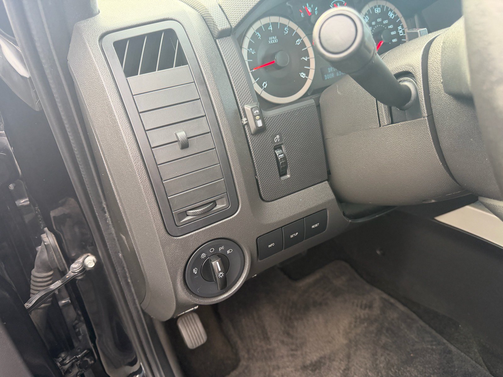 Used 2012 Ford Escape XLT FWD image 18