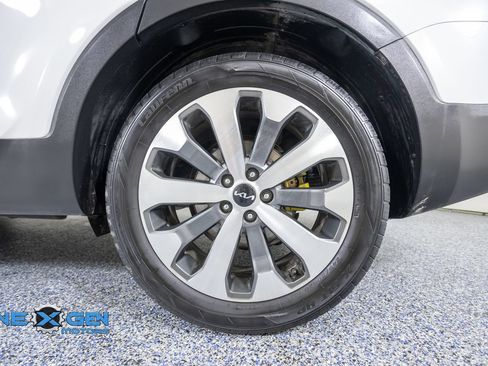 Used 2022 Kia Telluride S FWD image 45