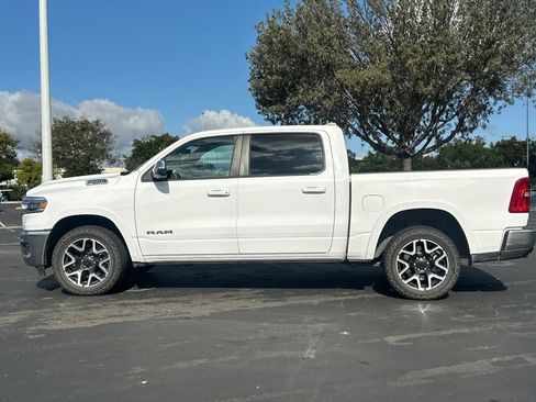 Used 2025 RAM 1500 Laramie AWD/4WD image 7