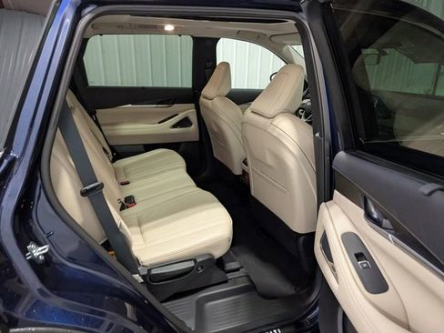 Used 2025 INFINITI QX60 Sensory w/ Vision Package AWD/4WD image 28